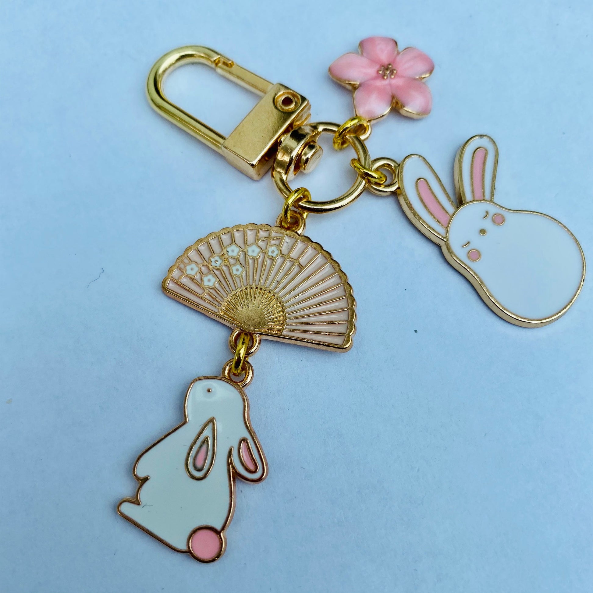 phone case charm anime white bunny fan sakura keyring clip
