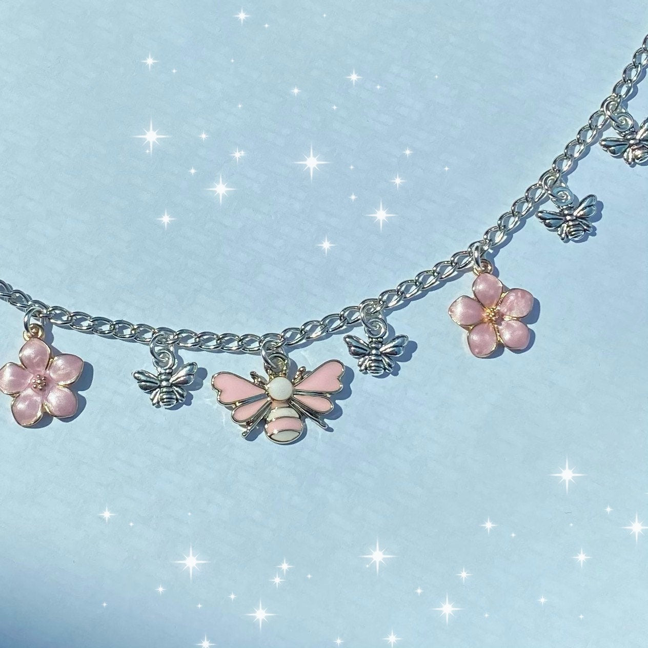 Handmade 2021 pink bee sakura flower silver chain  necklace  bee lover/bee gift/beehive/ flower sunflower bee jewellery summer gift honey