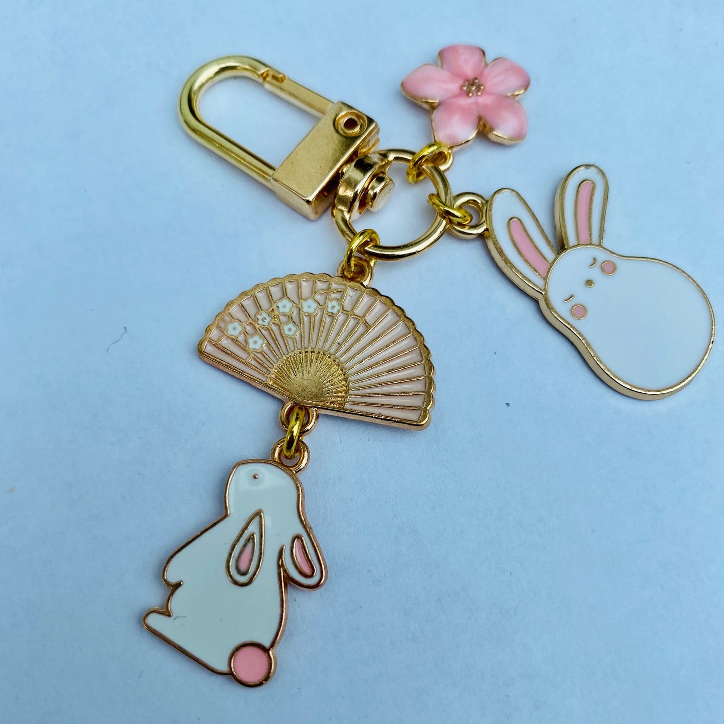 phone case charm anime white bunny fan sakura keyring clip 