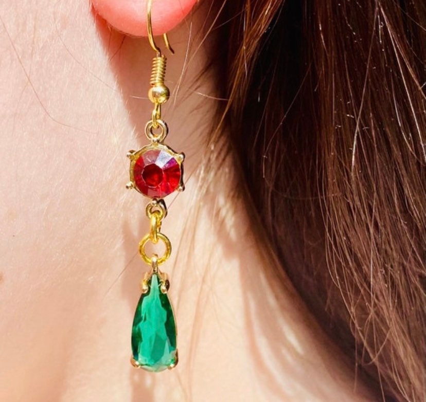 green red gemstone howls gold dangle earrings moving castle claw setting gems