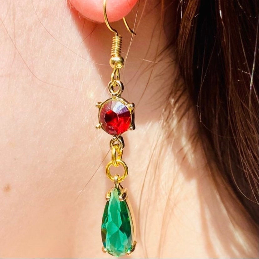 green red gemstone howls gold dangle earrings moving castle claw setting gems