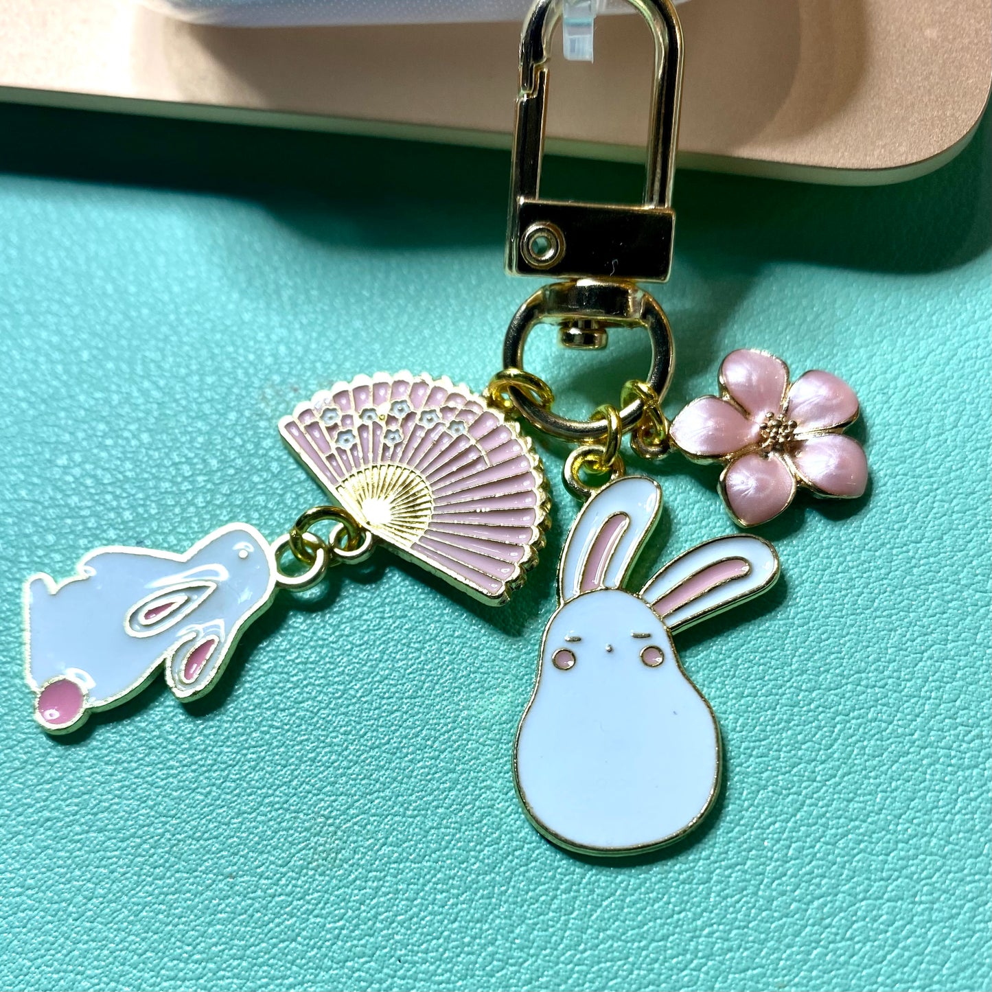 Anime Japanese moon bunny keyring fan sakura blossom keychain phone charm