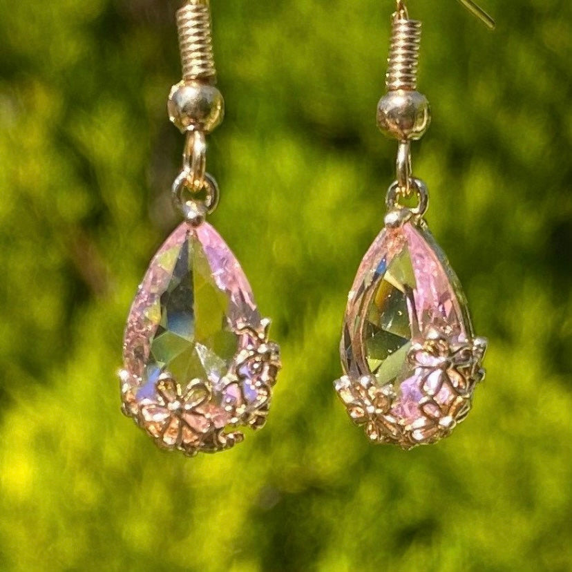 clear pink gemstone sakura flower gold embossed earrings dangle 